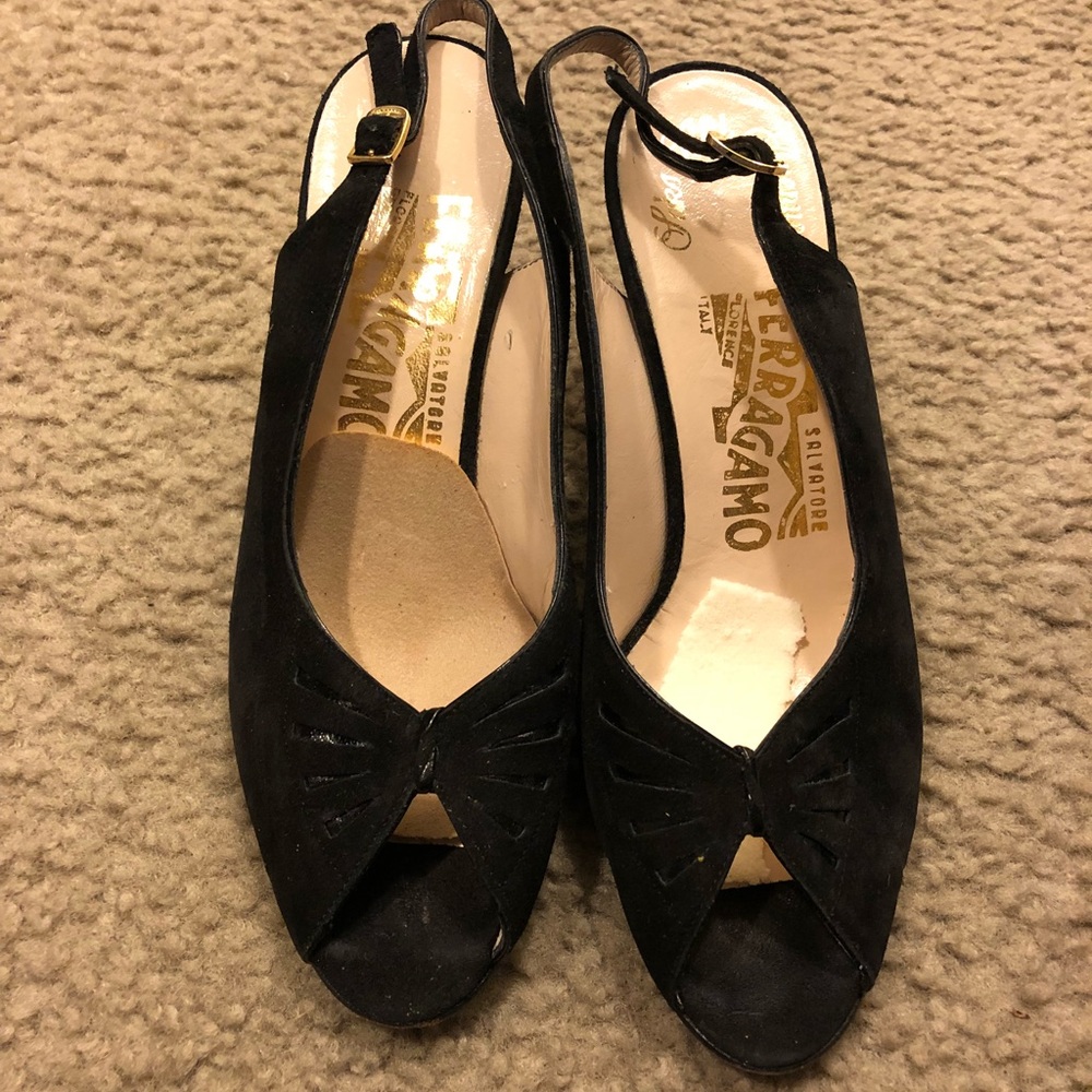 ferragamo woman’s shoes